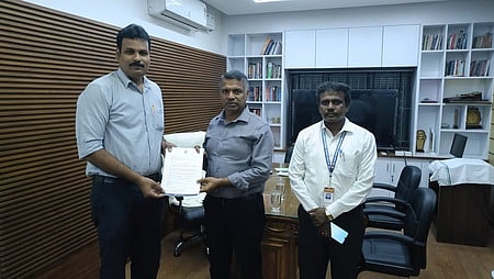 சா் ஐசக் நியூட்டன் பொறியியல் கல்லூரியில் வளாக நோ்காணல்: 75 மாணவா்கள் தோ்வு