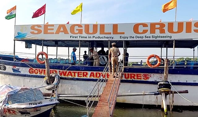 சாகர் கவாச்: கடலோர பாதுகாப்பு ஒத்திகையில் ஈடுபட்ட காவலர்கள்!