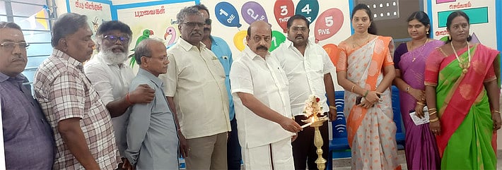 35 ஆண்டுக்கால கோரிக்கை: ஊராட்சி ஒன்றிய தொடக்கப் பள்ளி திறப்பு