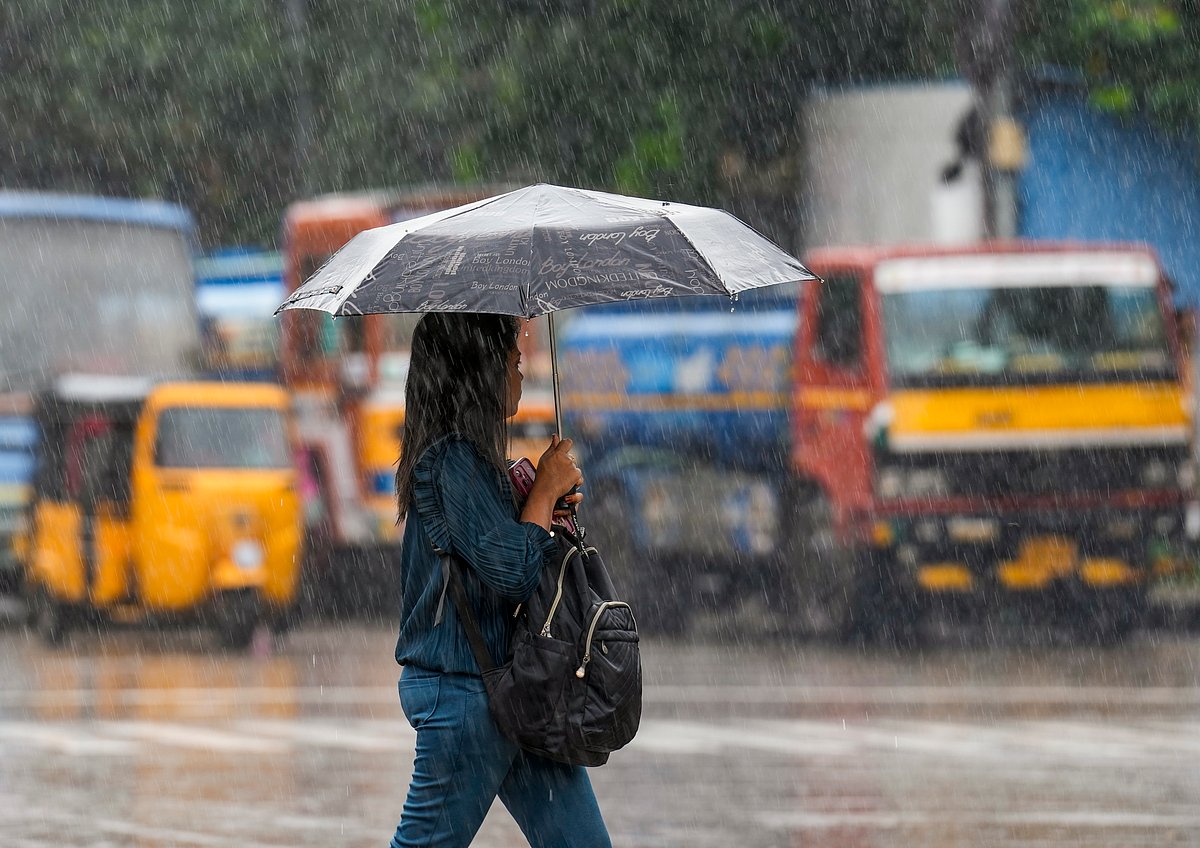 அடுத்த 3 மணிநேரம் சென்னை, 12 மாவட்டங்களில் மழை!